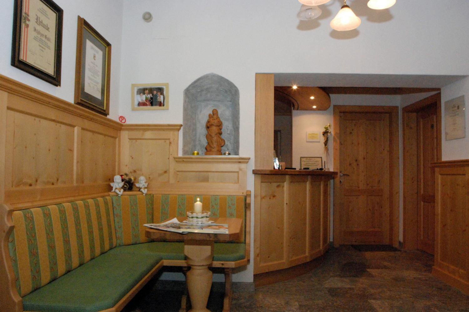 Pension Appartements Gabriele Bad Gastein Exteriör bild